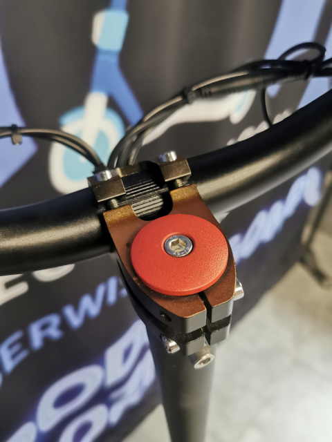 Hulajnoga elektryczna Techlife X7 Lite | Powystawowa Hulajnoga elektryczna Techlife X7 Lite | Powystawowa