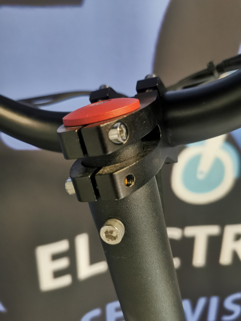 Hulajnoga elektryczna Techlife X7 Lite | Powystawowa Hulajnoga elektryczna Techlife X7 Lite | Powystawowa